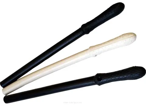 Pałka gumowa krótka czrna.