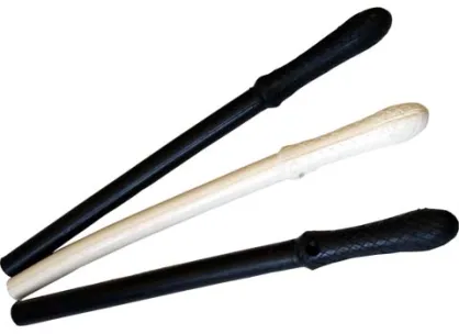 Pałka gumowa krótka czrna.