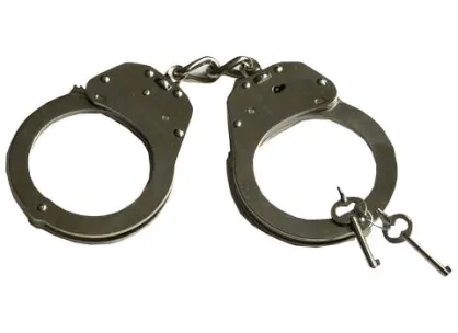 Kajdanki łańcuchowe ze stali nierdzewnej.