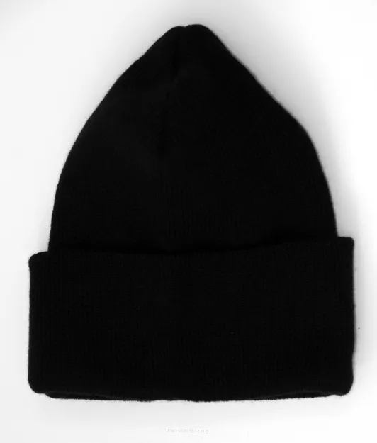 Ciepła czapka wełniana z włóczki