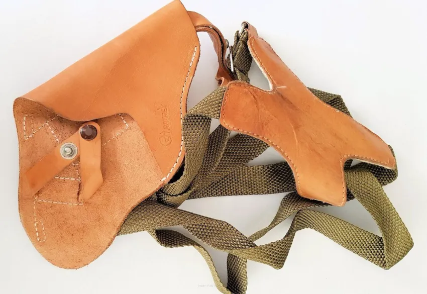 Kabura skórzana do broni, uniwersalna, na szelki.